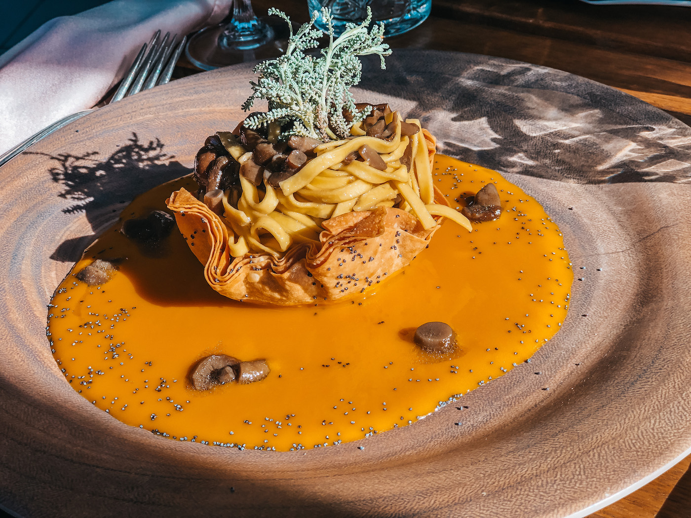 tagliolini funghi su crema di zucca